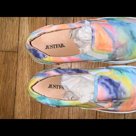 💥HOST PIC💥BNIB Tie Dye Shoes - Picture 2 of 6